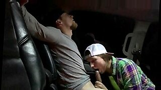 he-mede-me-squirt-in-private-video-room